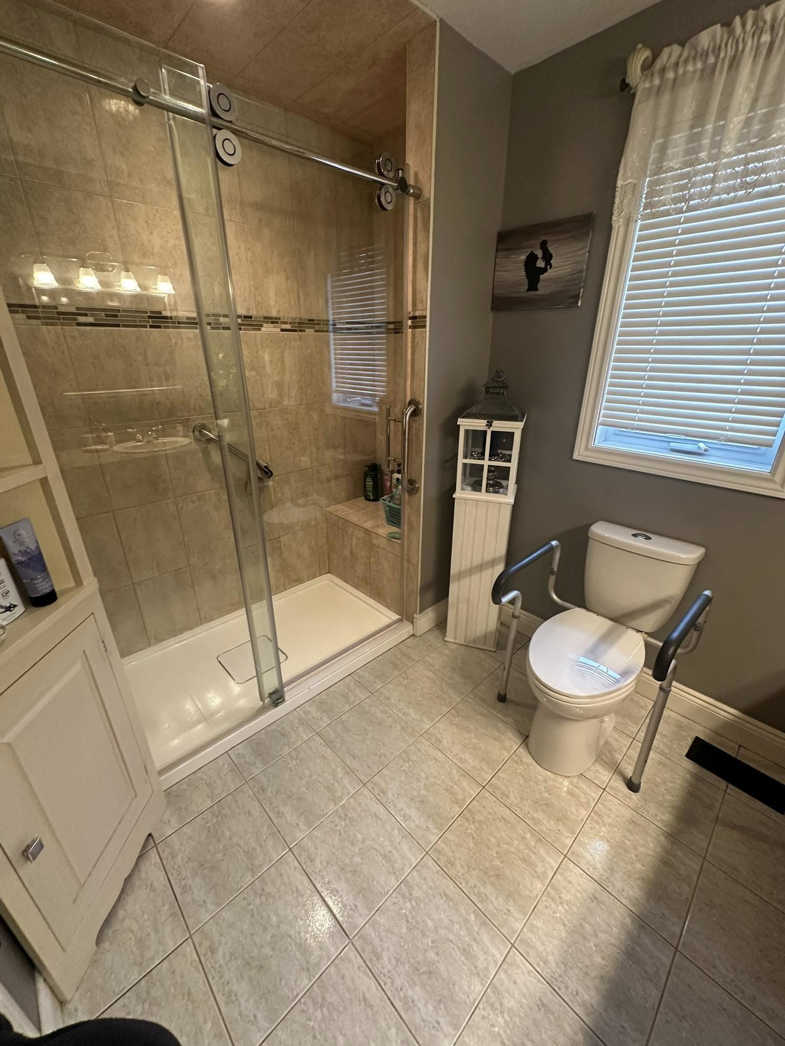 Professionally cleaned bathroom